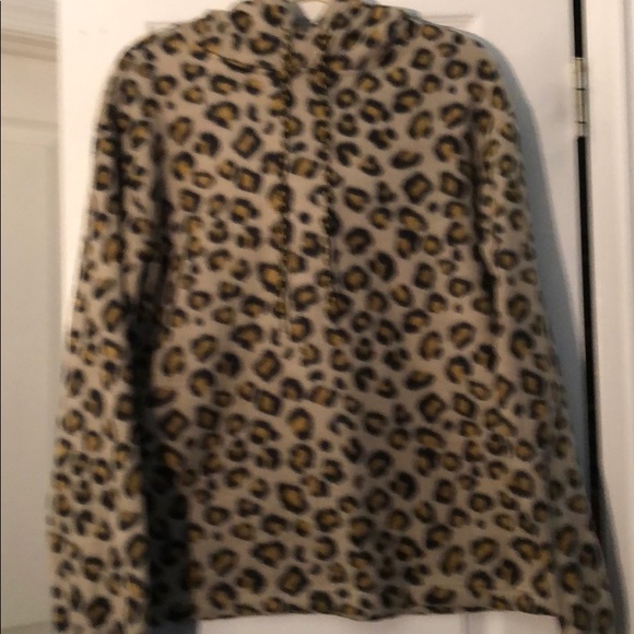 UNISEX UO FLEECE LEOPARD HOODED PULLOVER - Picture 2 of 15